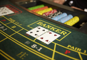 Bí Quyết Chơi Baccarat: Luật chơi Baccarat chi tiết và dễ hiểu nhất